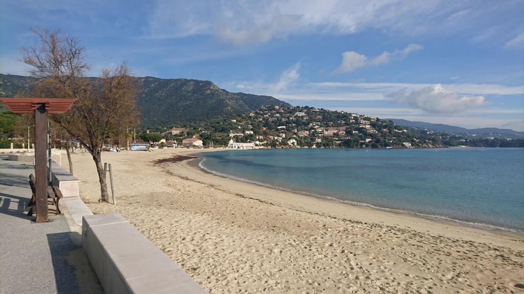 L'Amiraute 150M De La Plage Bormes-les-Mimosas Exteriér fotografie